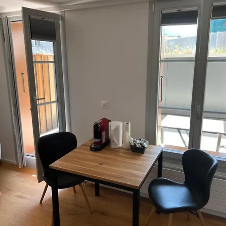 John * インターラーケン